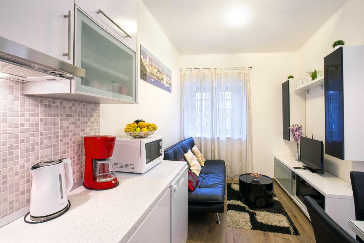 Apartments Dora スプリト エクステリア 写真